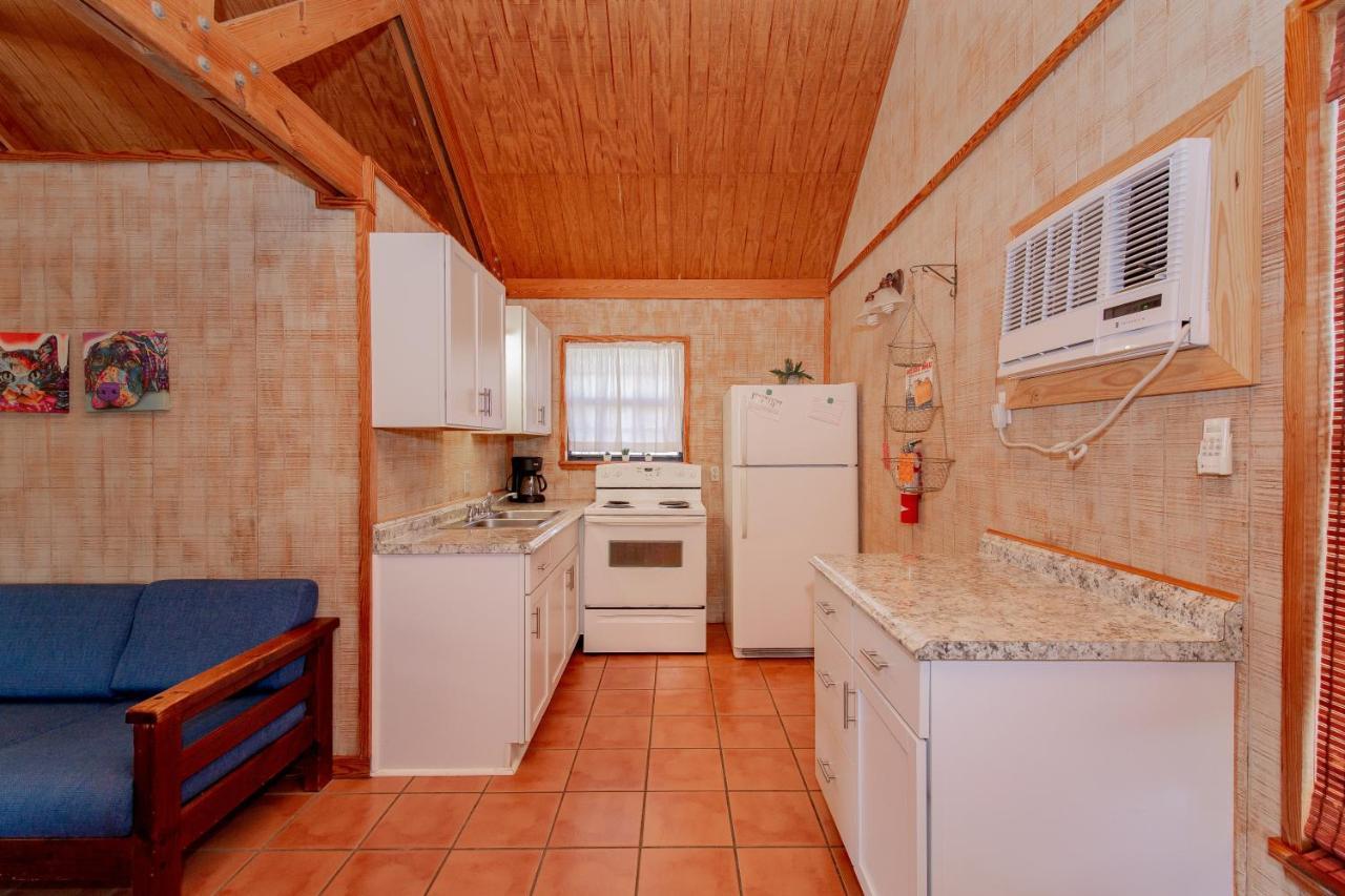 Seven Bluff Cabins Конкан Екстериор снимка