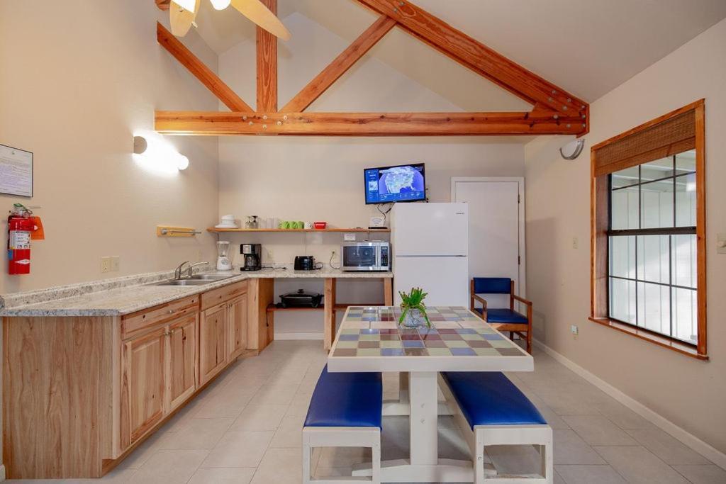 Seven Bluff Cabins Конкан Екстериор снимка