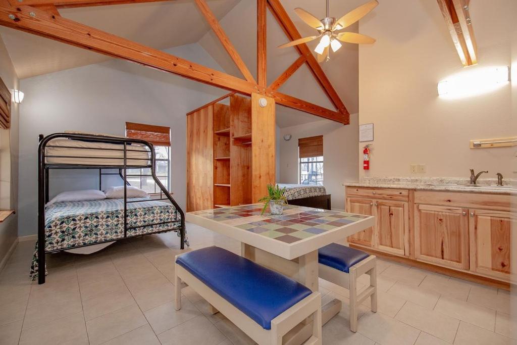 Seven Bluff Cabins Конкан Екстериор снимка